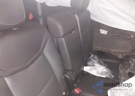 2025 Cadillac Xt6 Awd Premium Luxury z USA, uszkodzony, nr VIN 1GYKPDRS2SZ107236